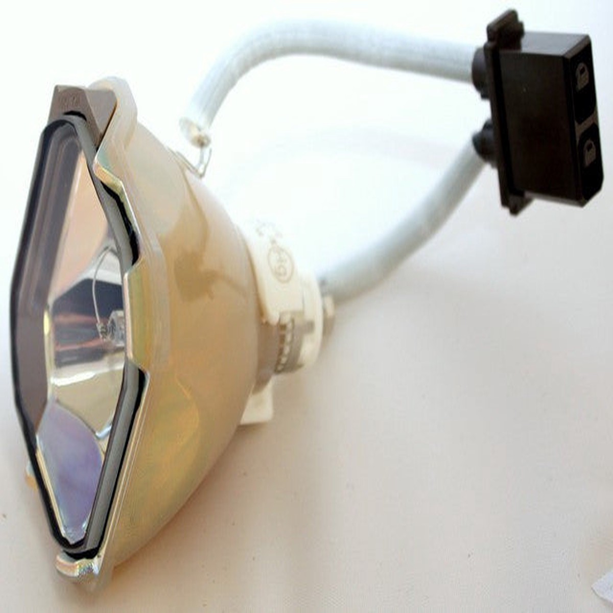 Ushio NSH160HO 160 Watt Original Original Projector Bulb