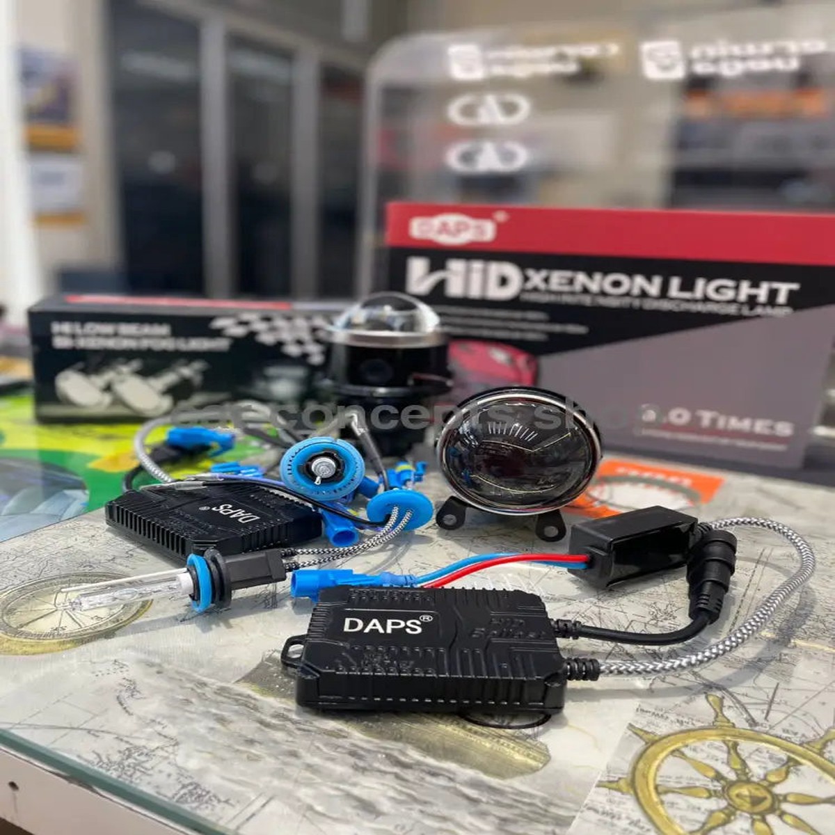 IPHCAR Bi Xenon 3.0 Blue Lens Flatbottom Fog Projector With Daps Hid Kit
