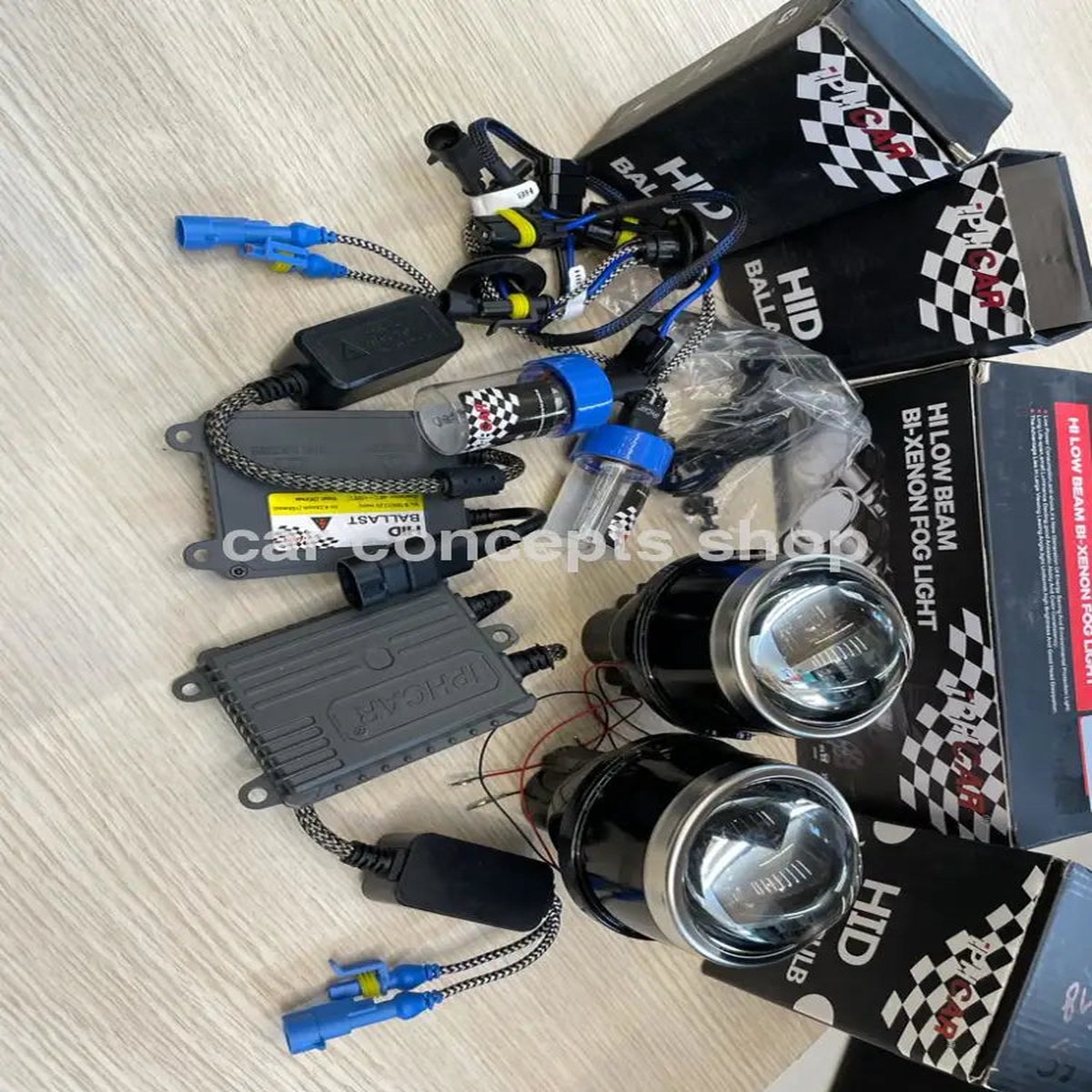 IPHCAR M612 Flat Projector With Iph 5500k-bulb And IPHCAR-7series -55 Ballast Kit